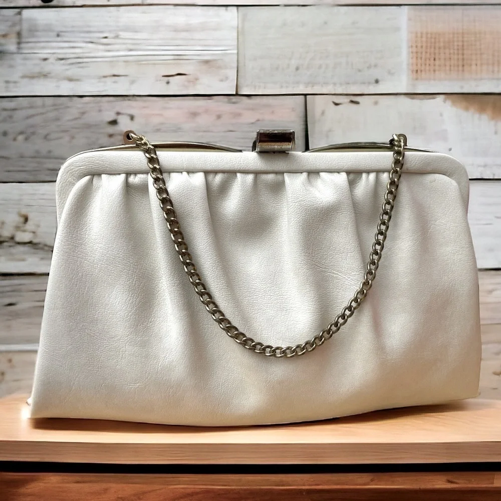 Vintage Beige Ande Handbag, Clutch Handbag w Chain, Vintage Fashion Style